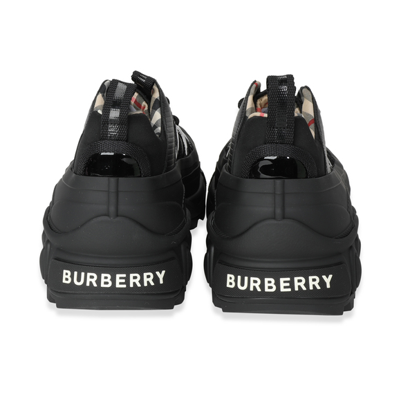 Burberry -  Burberry Arthur 'Black' (43 EUR) - Picture 2 of 4